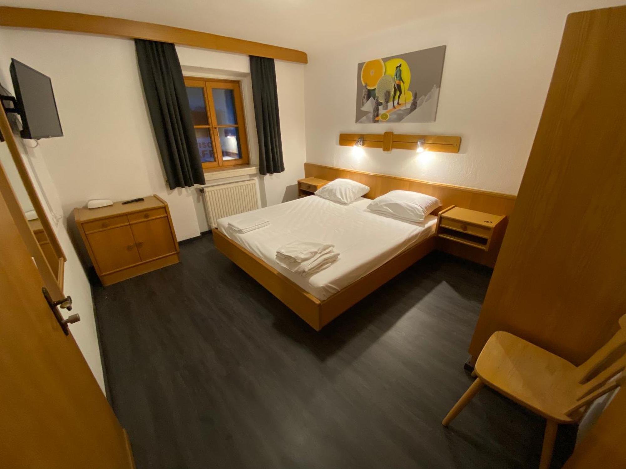 Twenty Seven City Hotel Zell am See Esterno foto