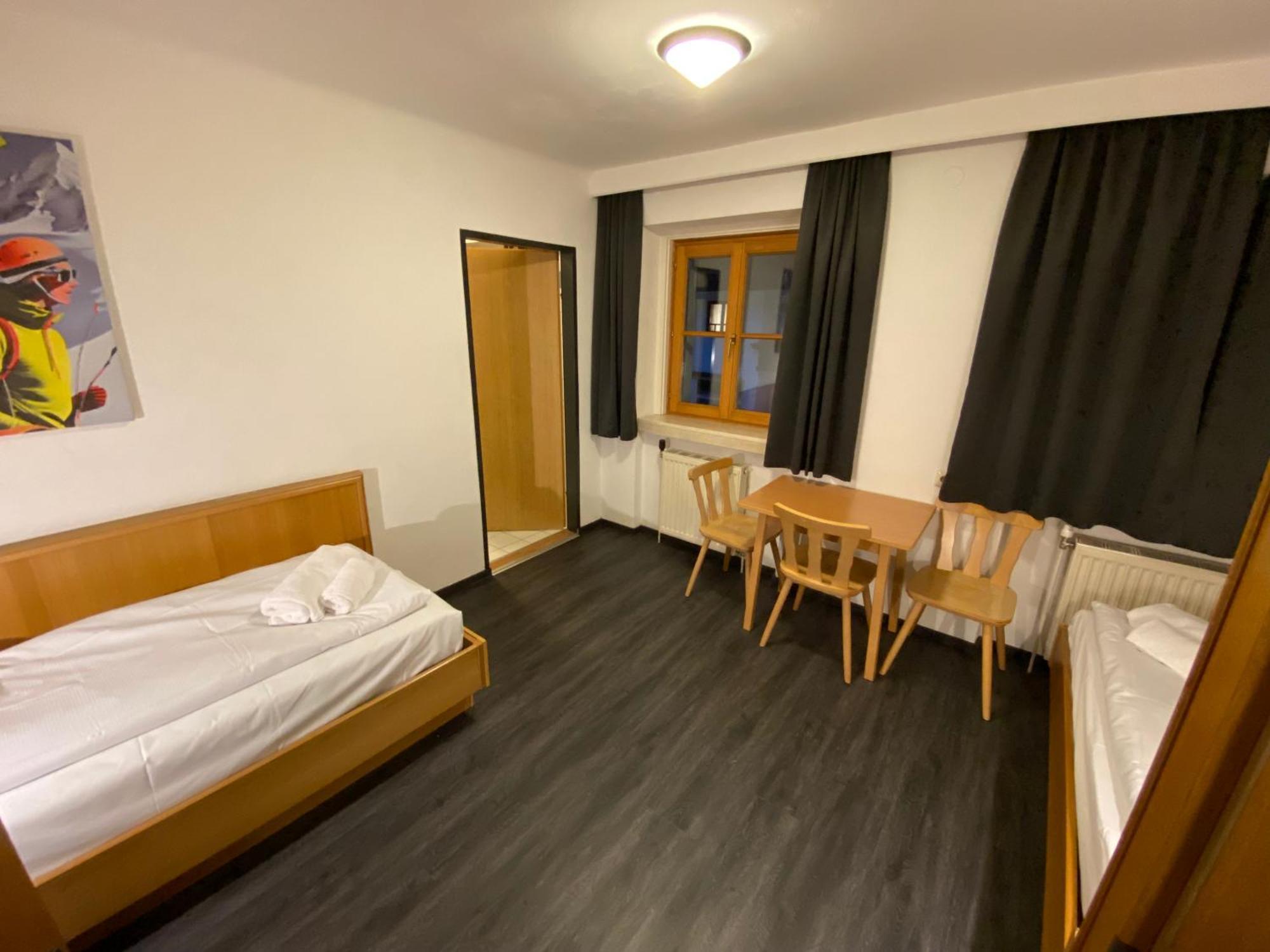 Twenty Seven City Hotel Zell am See Esterno foto